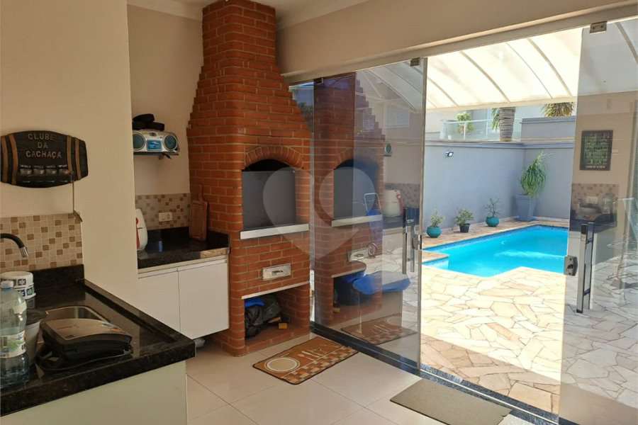 Linda Casa 3 dormitórios com piscina - R$ 950.000,00