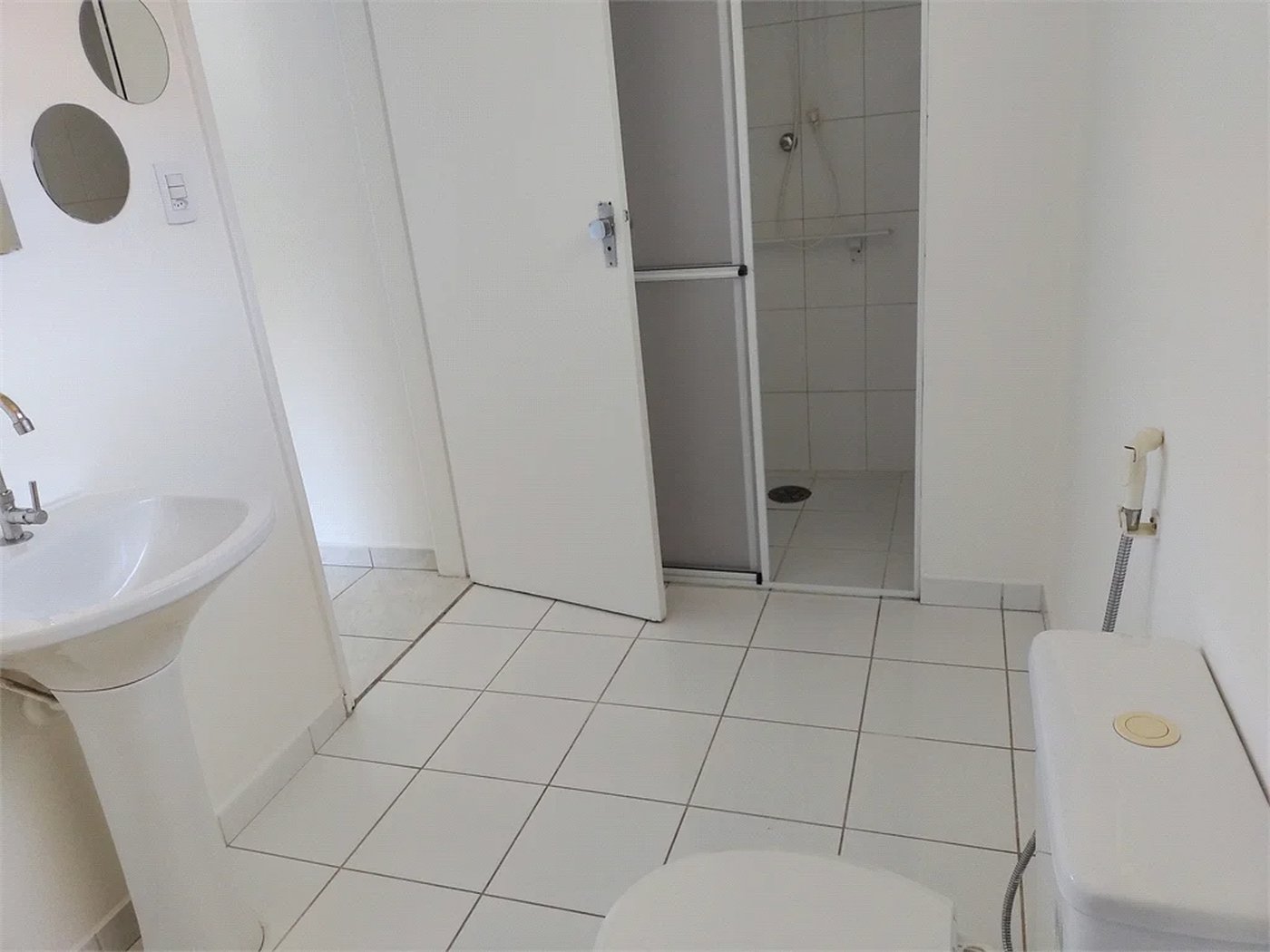 Casa à venda com 3 quartos, sendo 1 suíte, em Vila Cordeiro, São Paulo, SP