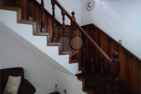Sobrado à venda com 5 quartos, sendo 2 suítes, em Vila Rosália, Guarulhos, SP