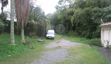 Terreno à venda no condomínio Loteamento Jardim Entre Serras, São Paulo - SP