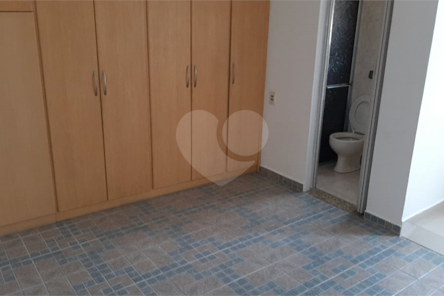 Casa à venda com 3 quartos, sendo 1 suíte, em Jardim Guairaca, São Paulo, SP