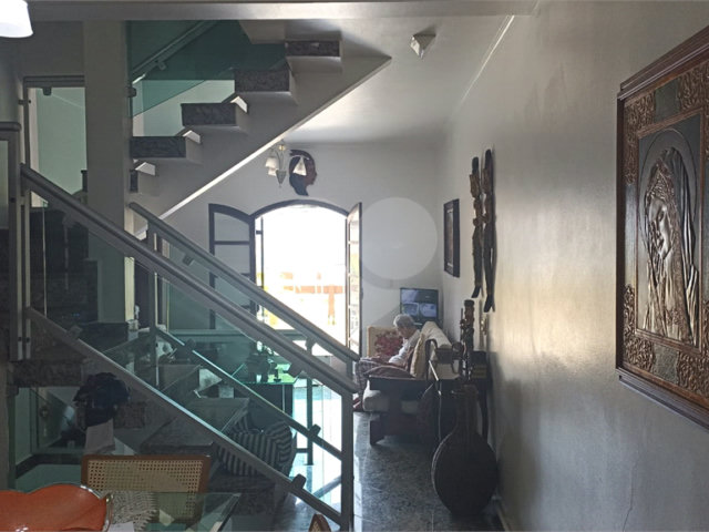 Casa à venda com 4 quartos, sendo 1 suíte,  em Vila Guilherme, São Paulo, SP