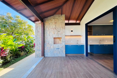 Casa à venda com 4 quartos, sendo 3 suítes, no condomínio Residencial Chácara Ondina, Sorocaba - SP