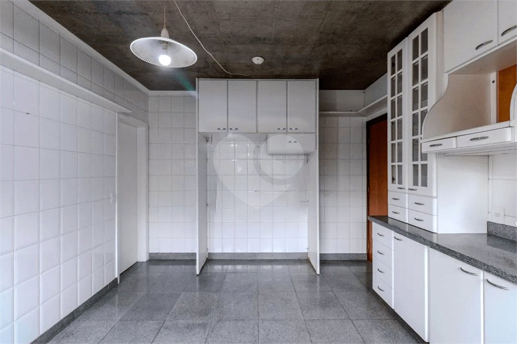 Apartamento à venda com 4 quartos, sendo 2 suítes, em Paraíso do Morumbi, São Paulo, SP