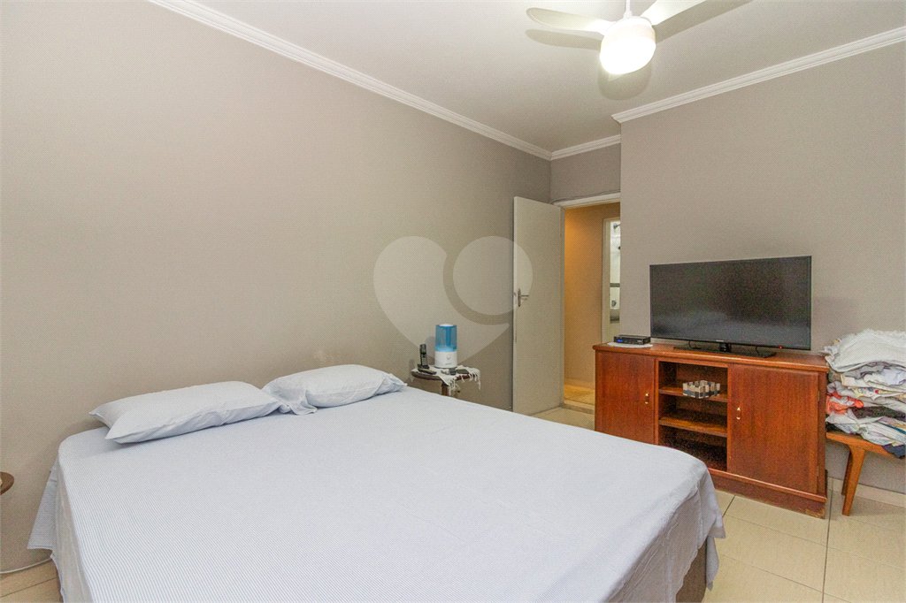 Casa à venda com 3 quartos, sendo 1 suíte, em Chora Menino, São Paulo, SP