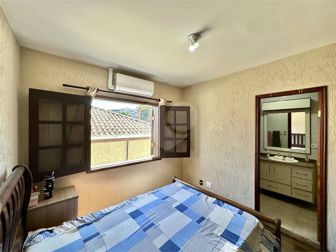 Casa à venda com 5 quartos, sendo 4 suítes, em Parque dos Príncipes, São Paulo, SP