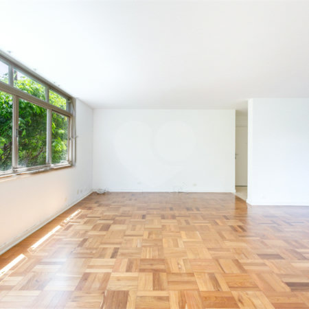 Apartamento à venda com 3 quartos, sendo 1 suíte, em Jardim Europa, São Paulo, SP