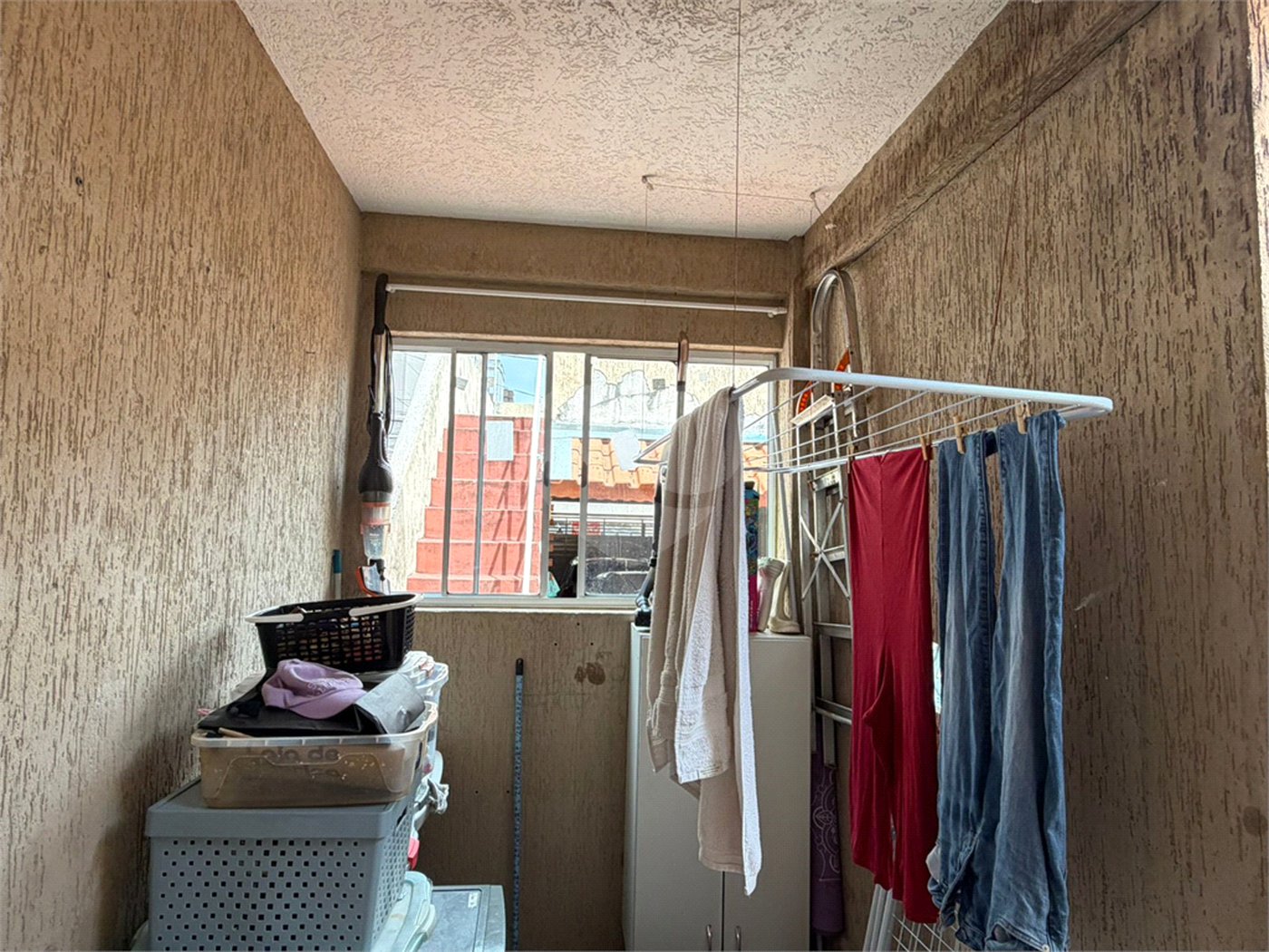 Casa à venda com 3 quartos, sendo 1 suíte,  em Vila Medeiros, São Paulo, SP