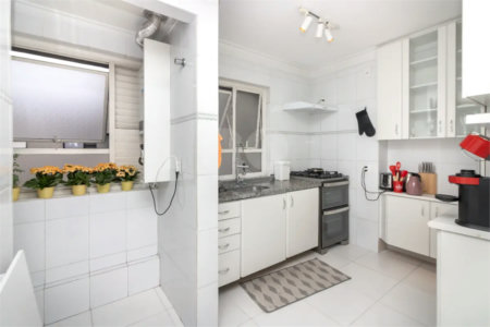 Apartamento à venda com 3 quartos, sendo 2 suítes, em Vila Olímpia, São Paulo, SP