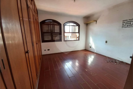 Casa à venda com 3 quartos, sendo 1 suíte, em Jardim das Vertentes, São Paulo, SP