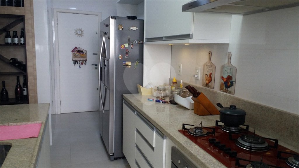 Apartamento à venda com 4 quartos, sendo 1 suíte,  em Tijuca, Rio de Janeiro, RJ