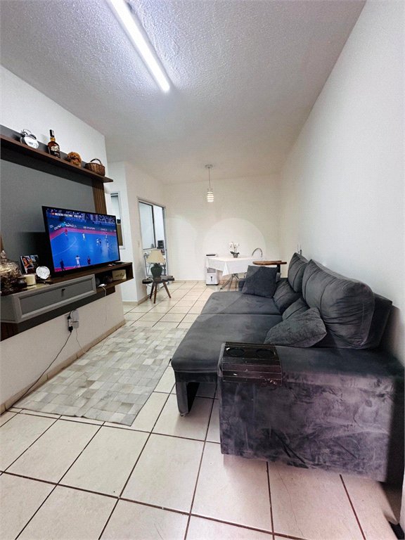 Casa à venda com 3 quartos no condomínio Esmeralda, Várzea Grande - MT