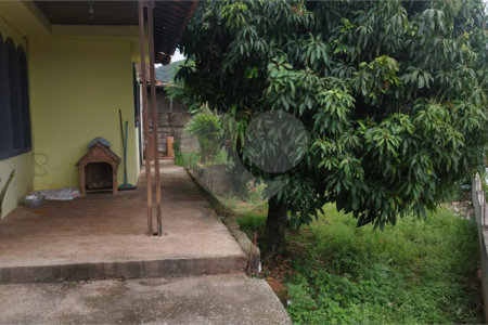 Casa à venda com 3 quartos, sendo 1 suíte, em Jardim Ikeda, Suzano, SP