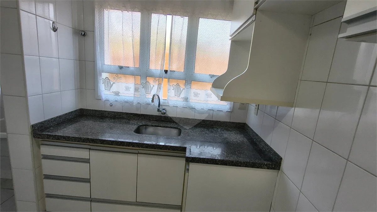 Apartamento à venda com 2 quartos, sendo 1 suíte, no Centro, Vinhedo, SP