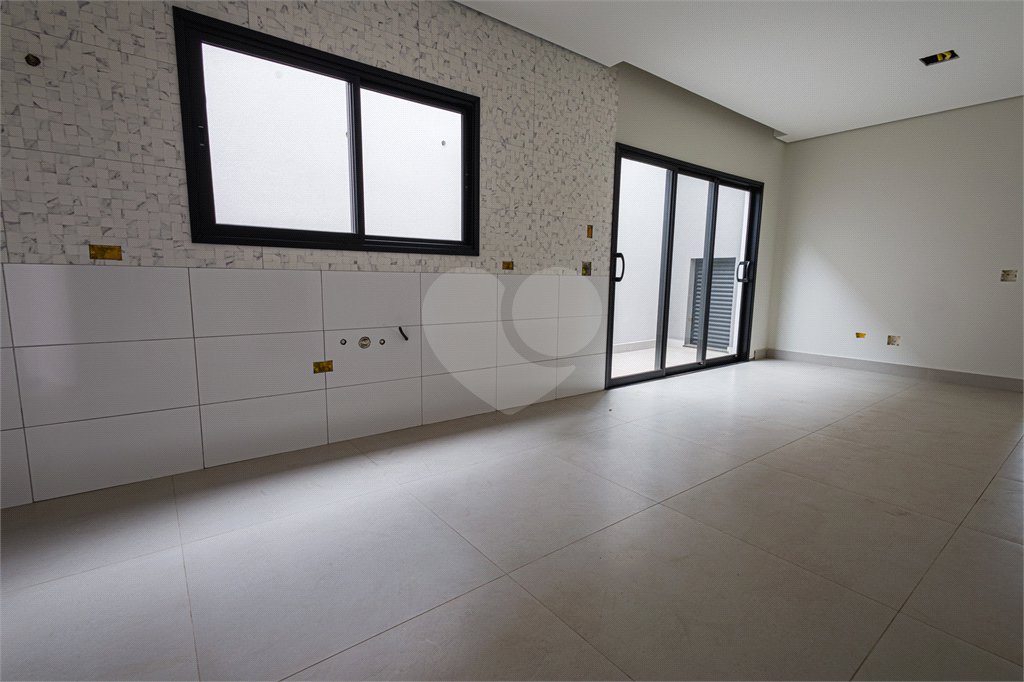 Casa à venda com 3 suítes em Jardim Santa Mena, Guarulhos, SP