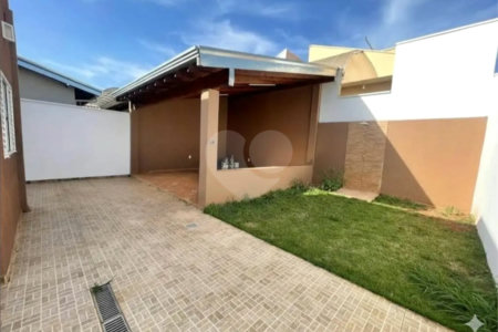 Casa à venda com 2 quartos, sendo 1 suíte, no condomínio Alvorada, Araraquara - SP