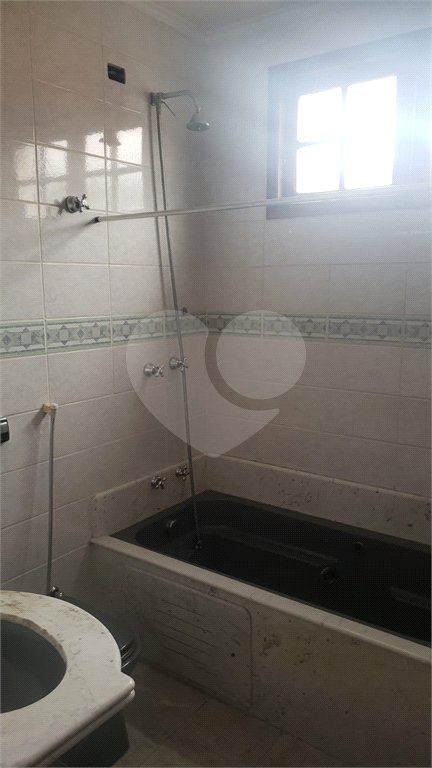 Sobrado à venda ou para alugar com 4 quartos, sendo 2 suítes, em Vila Congonhas, São Paulo, SP