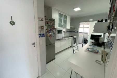Apartamento à venda com 3 quartos, sendo 1 suíte,  em Brooklin Paulista, São Paulo, SP