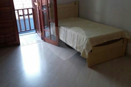 Sobrado à venda com 3 quartos, sendo 1 suíte, em Parque Vitória, São Paulo, SP