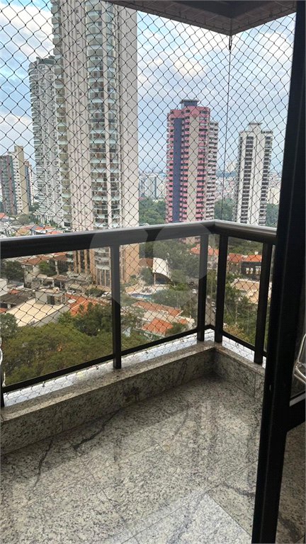 Apartamento à venda com 3 quartos, sendo 1 suíte, em Jardim Anália Franco, São Paulo, SP