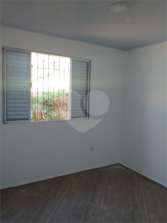 Sítio à venda com 4 quartos, sendo 1 suíte,  em Cruz das Almas, Biritiba-mirim, SP