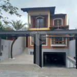 Sobrado à venda com 4 quartos, sendo 1 suíte, em Tremembé, São Paulo, SP