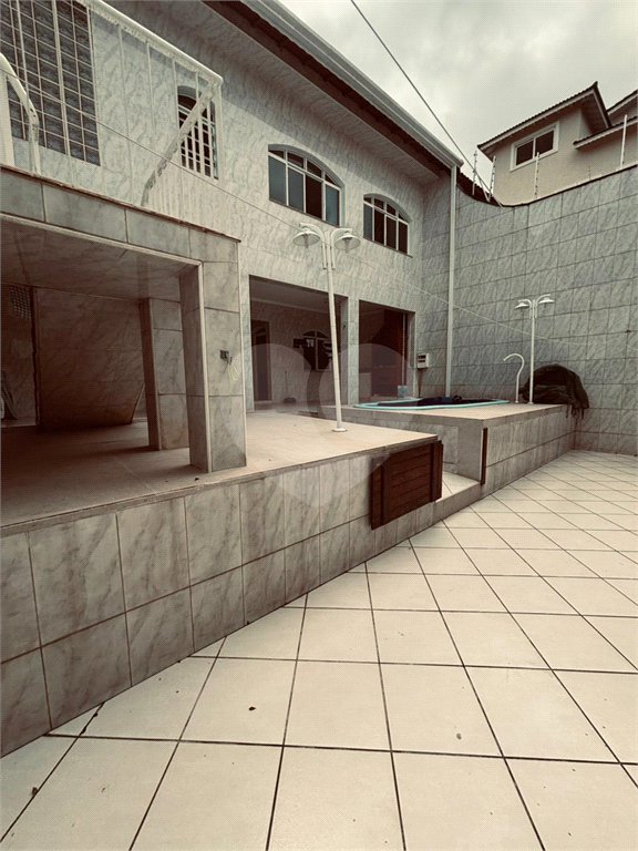 Casa à venda com 3 suítes em Vila Rosália, Guarulhos, SP
