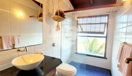 Casa à venda com 3 suítes no Centro, Santa Cruz Cabrália, BA
