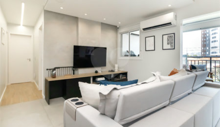 Apartamento à venda com 2 quartos, sendo 1 suíte,  em Santo Amaro, São Paulo, SP