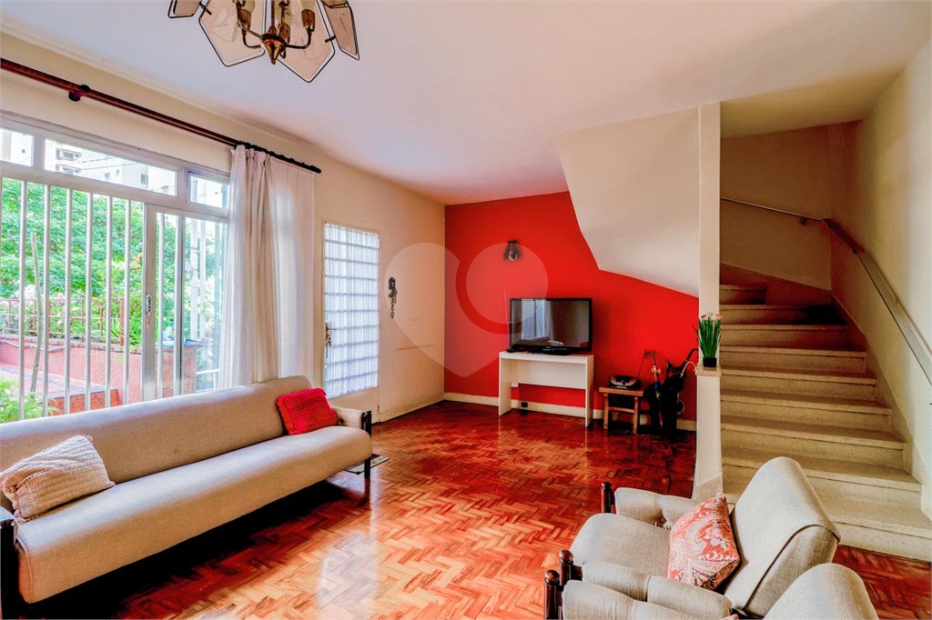 Casa à venda com 3 quartos em Indianópolis, São Paulo, SP