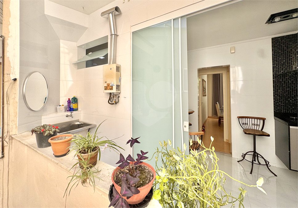 Apartamento à venda com 2 quartos, sendo 1 suíte, em Rio Comprido, Rio de Janeiro, RJ