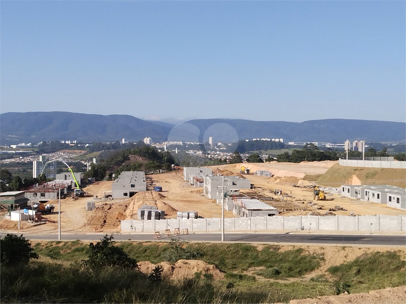 Apartamento à venda com 3 quartos, sendo 1 suíte,  em Recanto da Prata, Jundiaí, SP