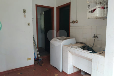 Chácara à venda com 5 quartos, sendo 1 suíte, no Centro (mailasqui), São Roque, SP