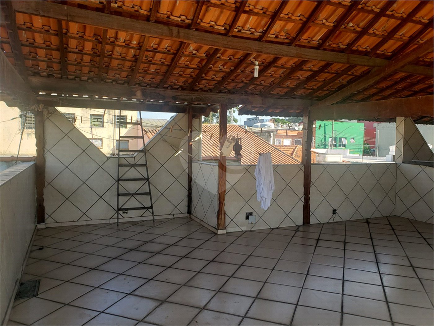 Sobrado à venda com 5 quartos, sendo 3 suítes, em Jaçanã, São Paulo, SP