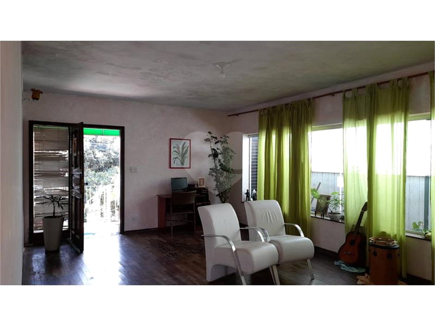 Casa à venda ou para alugar com 5 quartos, sendo 1 suíte, em Vila Romero, São Paulo, SP