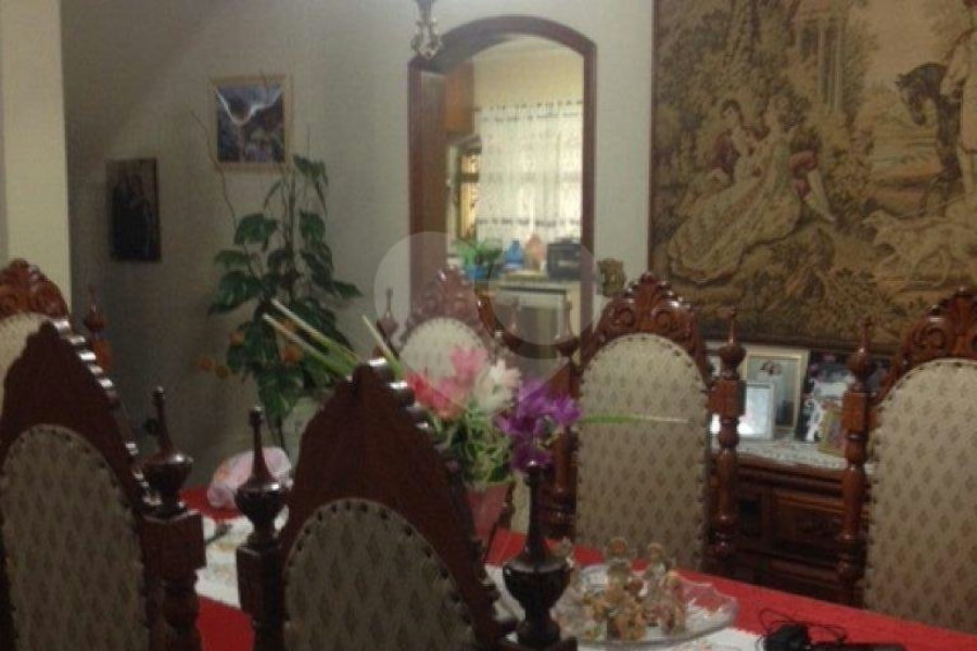 Casa à venda com 4 quartos, sendo 3 suítes, em Vila Paiva, São Paulo, SP