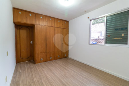 Casa à venda com 4 quartos, sendo 2 suítes, em Ipiranga, São Paulo, SP