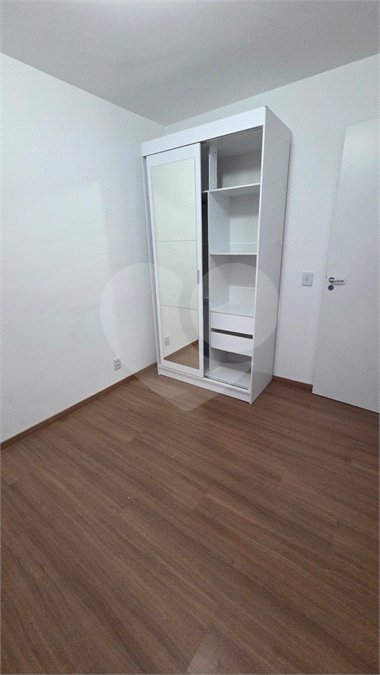 Apartamento à venda com 2 quartos em Vila Zat, São Paulo, SP