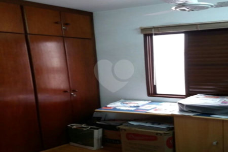 Casa à venda com 3 quartos, sendo 1 suíte,  no condomínio Alameda do Eucaliptos, São Paulo - SP