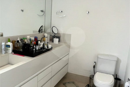 Apartamento à venda com 3 suítes em Vila Olímpia, São Paulo, SP