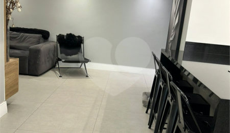 Apartamento à venda com 3 quartos, sendo 1 suíte,  em Vila Scarpelli, Santo André, SP