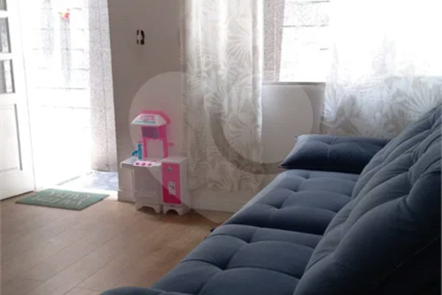 Sobrado à venda com 2 quartos, sendo 1 suíte, em Tremembé, São Paulo, SP