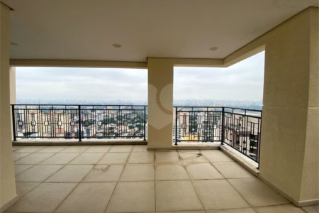 Apartamento à venda com 3 suítes em Santana, São Paulo, SP