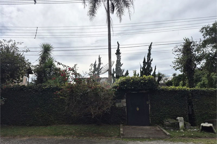 Casa à venda com 4 suítes no condomínio Associação Reserva das Hortênsias, Mairiporã - SP