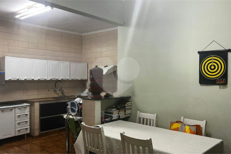 Sobrado à venda com 5 quartos em Campos Elíseos, Ribeirão Preto, SP
