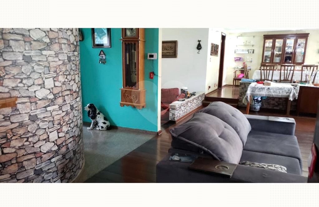 Casa à venda com 4 quartos, sendo 3 suítes, em Interlagos, São Paulo, SP