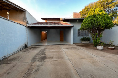 Casa à venda com 4 quartos, sendo 1 suíte,  em Vila Nova, Três Lagoas, MS