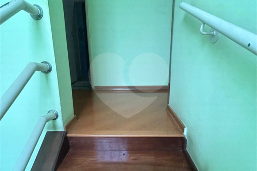 Sobrado à venda com 3 quartos, sendo 1 suíte, em Vila Nova Cachoeirinha, São Paulo, SP