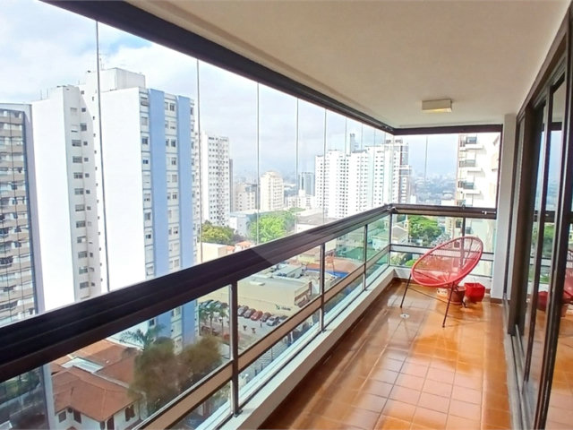 Apartamento à venda com 4 quartos, sendo 2 suítes, em Santana, São Paulo, SP