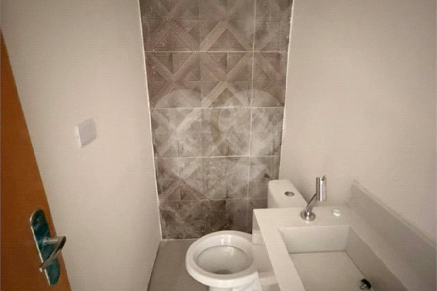Casa à venda ou para alugar com 3 quartos, sendo 1 suíte, em Parada Inglesa, São Paulo, SP